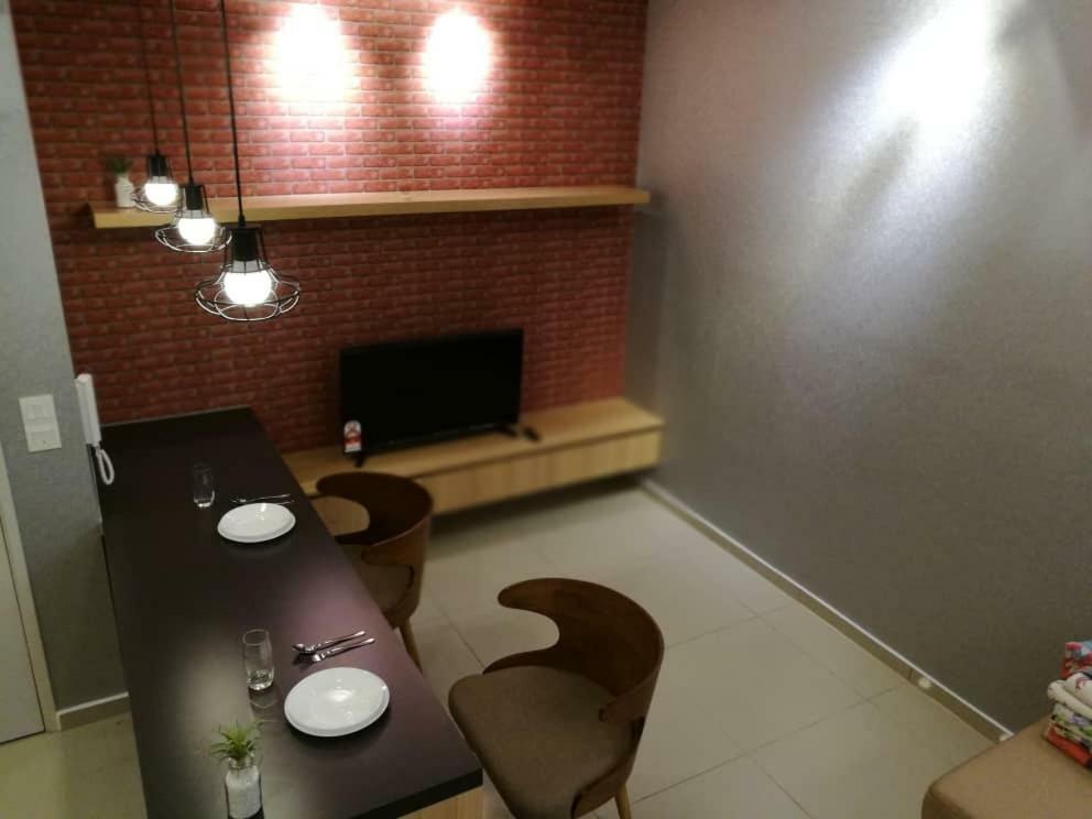 Vince'S Icity Soho Homestay Water Park Red Carpet Shah Alam Light City Central Exteriör bild